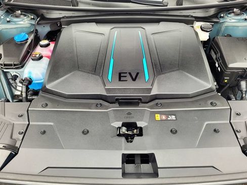 Used 2024 Hyundai Ioniq 5 SE RWD image 27