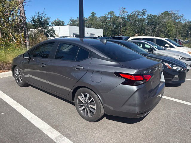 Used 2023 Nissan Versa SV FWD image 4