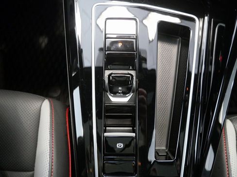 Used 2024 Volkswagen GTI Autobahn image 31