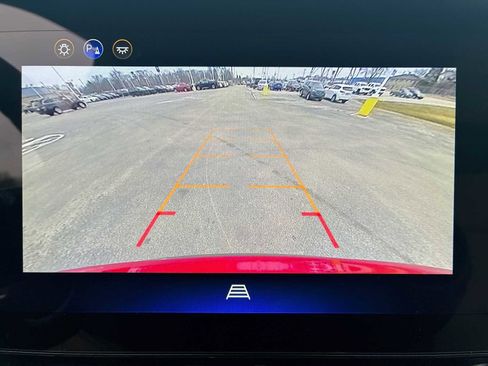 Used 2026 Chevrolet Equinox ACTIV w/ Convenience Package III image 15