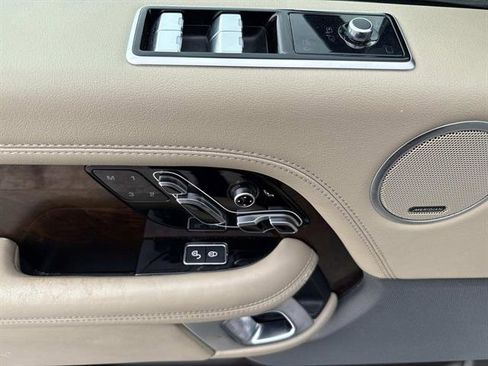 Used 2020 Land Rover Range Rover Long Wheelbase HSE image 9