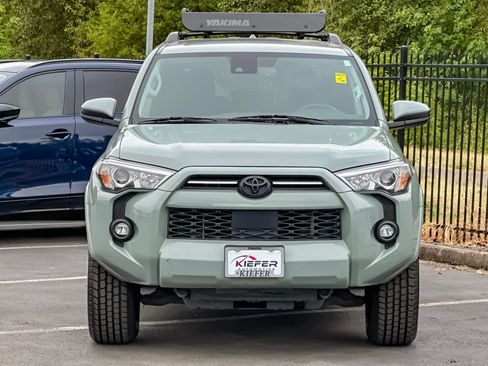 Used 2022 Toyota 4Runner Trail Special Edition AWD/4WD image 8