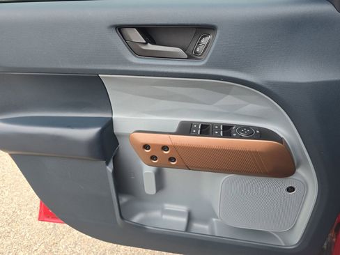 Used 2022 Ford Maverick Lariat w/ Lariat Luxury Package image 29