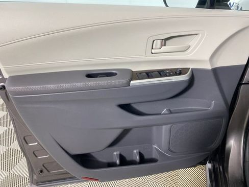 Certified 2023 Toyota Sienna LE AWD/4WD image 23