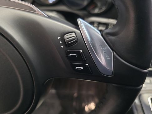 Used 2014 Porsche 911 Turbo image 34