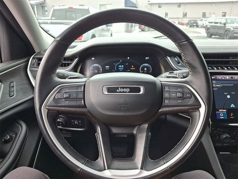 Used 2021 Jeep Grand Cherokee L Limited image 19