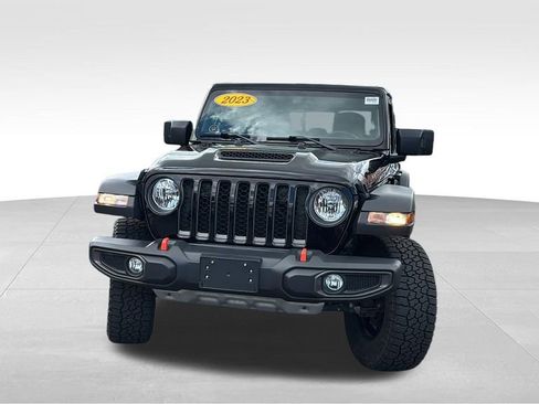 Used 2023 Jeep Gladiator Mojave w/ Cold Weather Group AWD/4WD image 2