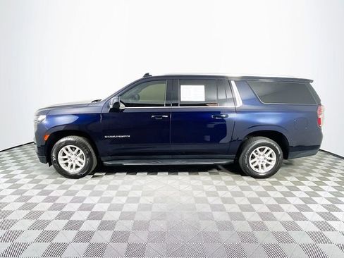 Used 2022 Chevrolet Suburban LT image 5