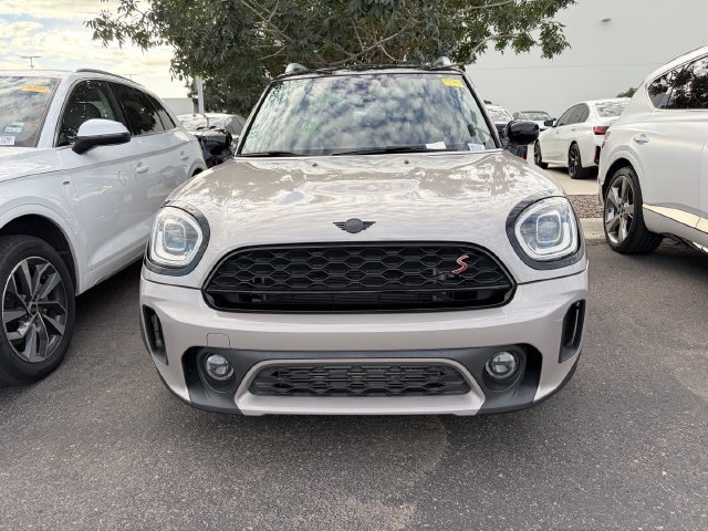 Used 2022 MINI Cooper Countryman S w/ Premium Package FWD image 2