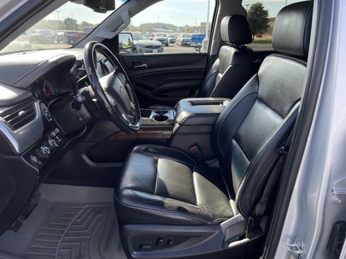 Used 2020 Chevrolet Tahoe LT w/ Luxury Package image 18