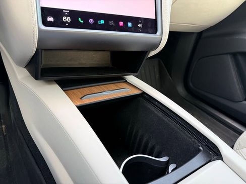 Used 2020 Tesla Model X Long Range image 20