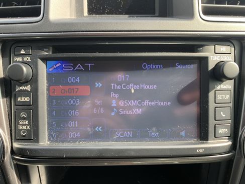 Used 2013 Toyota Highlander Limited image 23