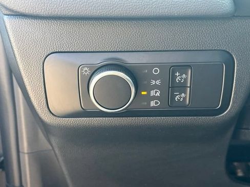 Used 2025 Ford Escape ST-Line FWD image 6