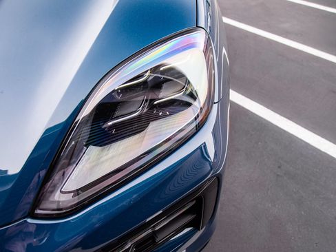 Certified 2026 Porsche Cayenne Coupe AWD/4WD image 13