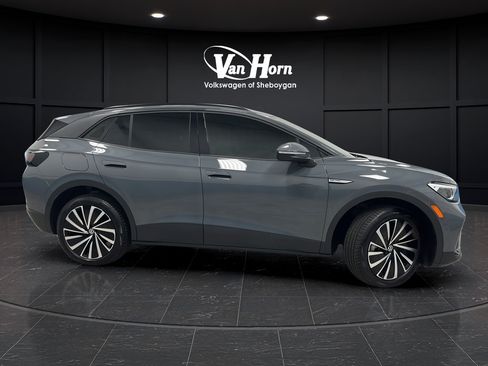 Used 2025 Volkswagen ID.4 Pro AWD/4WD image 8