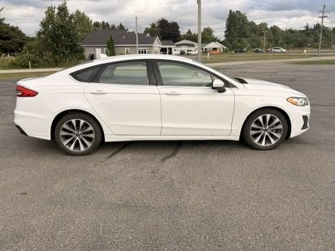 Used 2020 Ford Fusion SE AWD/4WD image 4