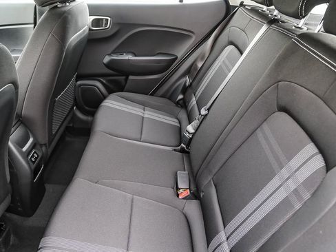 Used 2026 Hyundai Venue SEL image 18