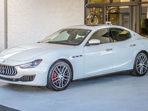 Used 2019 Maserati Ghibli S image 6