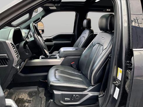 Used 2019 Ford F250 Platinum w/ Platinum Ultimate Package image 25