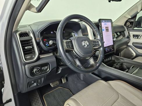 Used 2025 RAM 1500 Tungsten AWD/4WD image 18