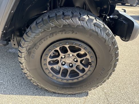Used 2022 Jeep Wrangler Unlimited Sport AWD/4WD image 13