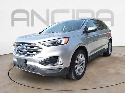 Used 2024 Ford Edge Titanium image 8