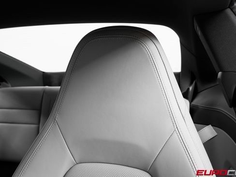 Used 2024 Porsche 911 Carrera 4S image 38