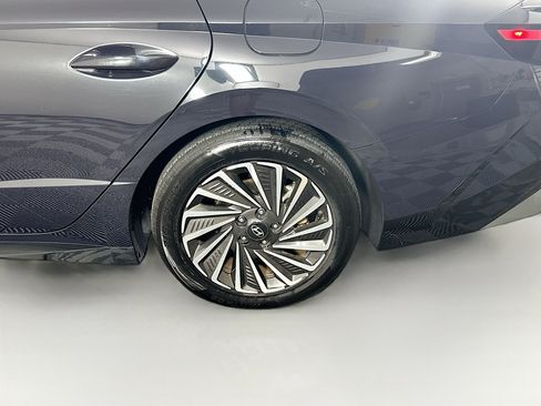 Used 2025 Hyundai Sonata SEL FWD image 11