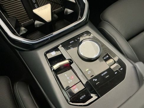 Certified 2025 BMW X3 xDrive30i w/ M Sport Package image 14