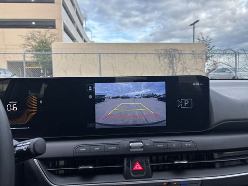 Used 2025 Kia K4 LXS image 22