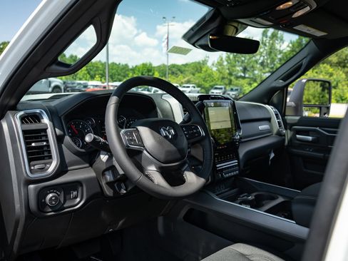 New 2026 RAM 3500 Big Horn AWD/4WD image 13