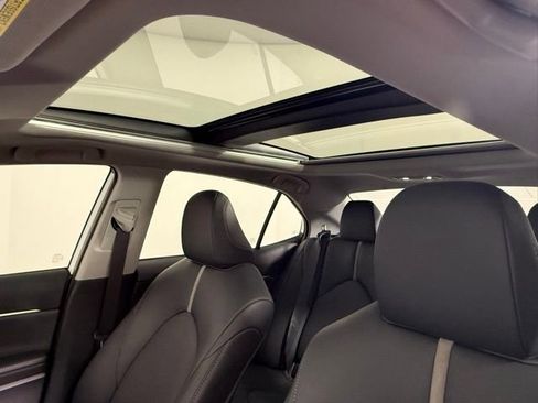 Used 2024 Toyota Camry XSE image 31