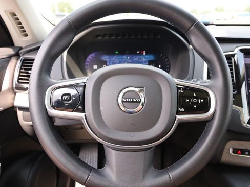 Used 2023 Volvo XC90 B6 Ultimate w/ Protection Package Premier AWD/4WD image 13