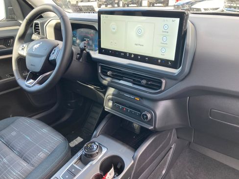 New 2025 Ford Bronco Sport Heritage w/ Convenience Package image 11