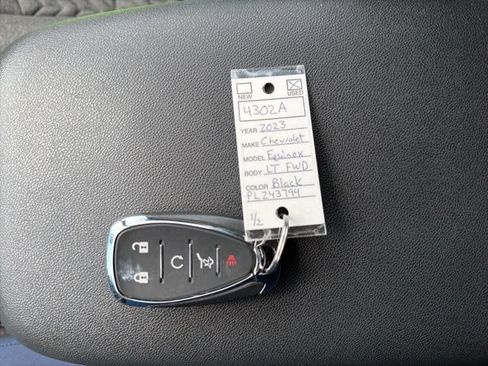Used 2023 Chevrolet Equinox LT FWD image 35
