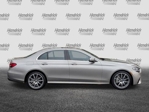 Used 2023 Mercedes-Benz E 350 4MATIC Sedan image 11
