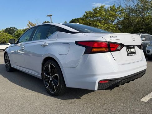 Used 2024 Nissan Altima 2.5 SR FWD image 5