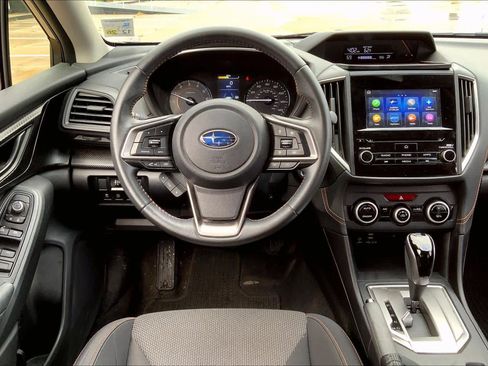 Used 2023 Subaru Crosstrek 2.0i Premium image 9