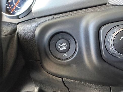 Used 2021 Jeep Wrangler Sport S AWD/4WD image 14