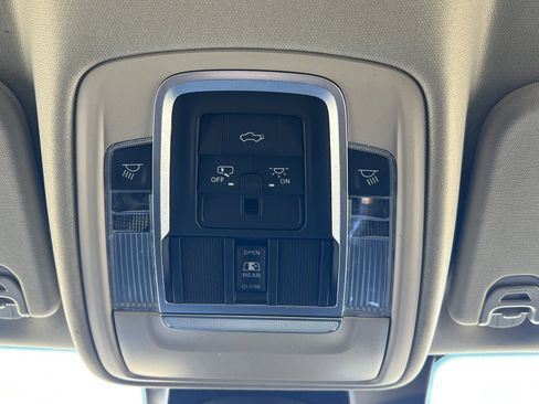 Used 2022 RAM 1500 Laramie image 15