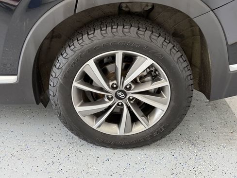 Used 2020 Hyundai Santa Fe SEL w/ Convenience + Premium Package AWD/4WD image 27