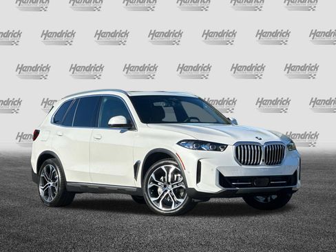 New 2026 BMW X5 xDrive40i w/ Climate Comfort Package AWD/4WD image 2