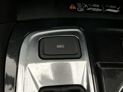 Certified 2024 Chevrolet Equinox Premier AWD/4WD image 15