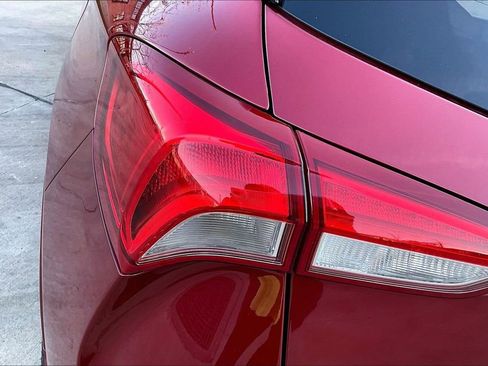 Used 2019 Buick Envision Essence image 40