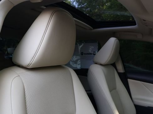 Used 2015 Lexus IS 250 AWD w/ Navigation System Package image 46