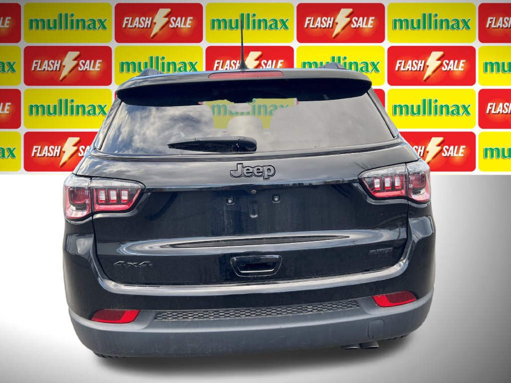 Used 2021 Jeep Compass Latitude AWD/4WD image 31