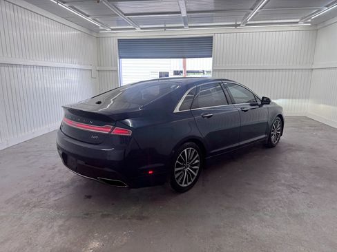 Used 2017 Lincoln MKZ Premiere FWD image 5