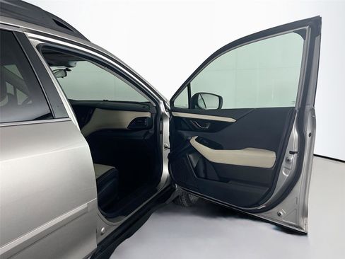 Used 2020 Subaru Outback Premium image 26