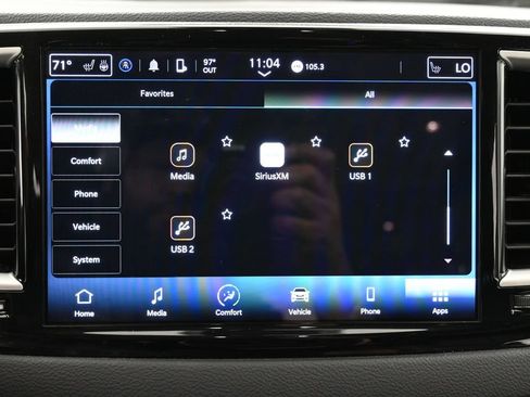 Used 2023 Chrysler Pacifica Touring-L FWD image 44