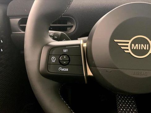 Used 2025 MINI Cooper S image 18